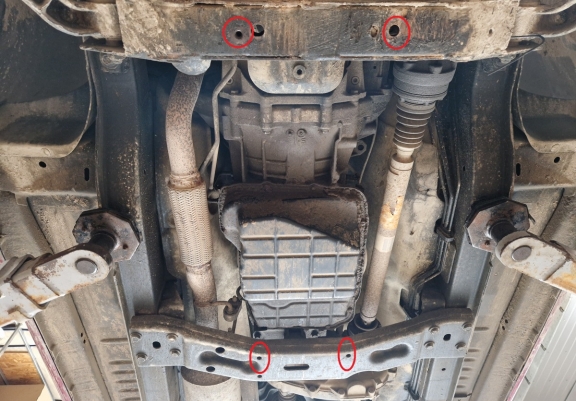 Kryt pod převodovka Jeep Cherokee - KJ