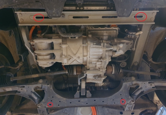 Kryt pod motor Dacia Spring