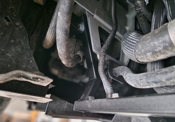 Hliníkový kryt pod motor Nissan NV300