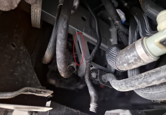 Hliníkový kryt pod motor Nissan NV300