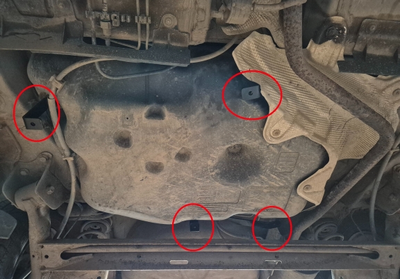 Kryt pod nádrž Dacia Sandero