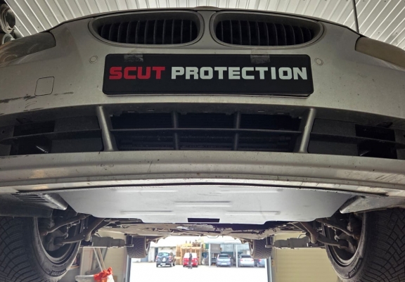 Kryt pod motor BMW Seria 5 E60/E61 standardní přední nárazník