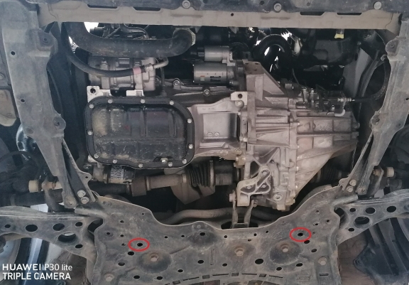 Kryt pod motor hliník Toyota Prius