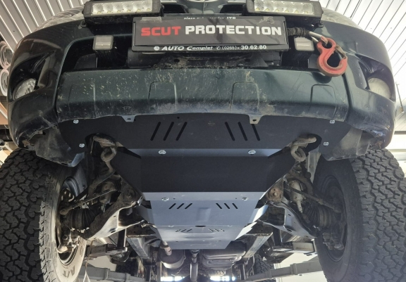 Kryt pod motor Toyota Hilux