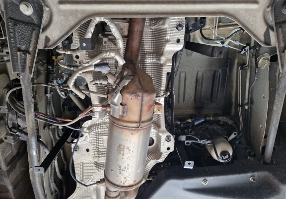 Kryt pod katalyzator/cat lock Renault Trafic
