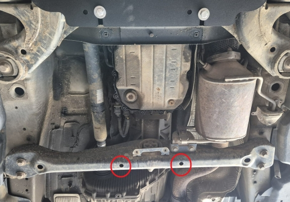 Kryt pod manuální převodovka VW Touareg 7L