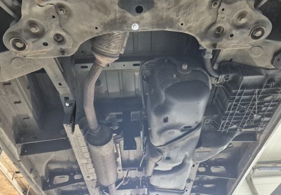 Kryt pod katalyzator/cat lock Renault Master
