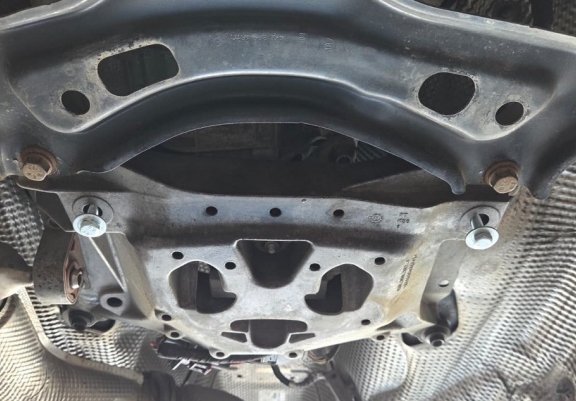 Kryt pod převodovka Audi A6 A6