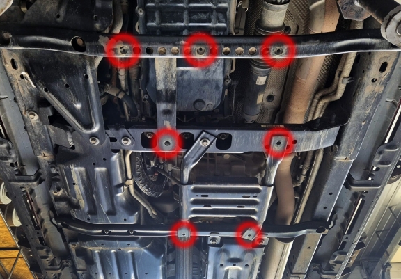 Kryt pod převodovka Jeep Wrangler - JL