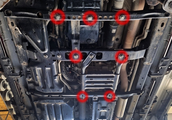 Kryt pod převodovka Jeep Wrangler - JL